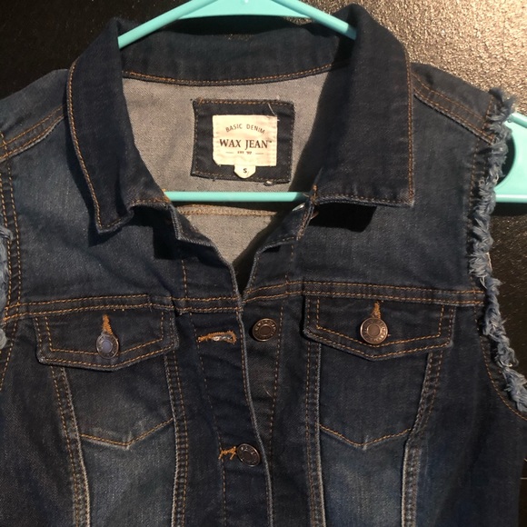 Jean jacket brand new without tag - Picture 2 of 6